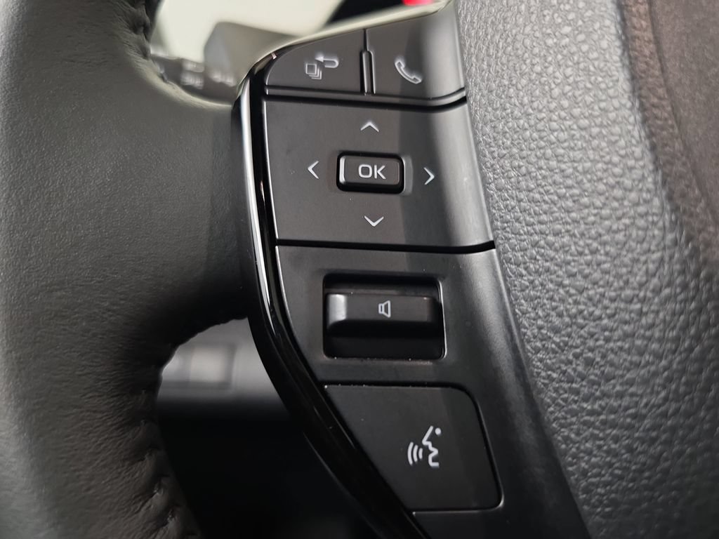 Used 2025 Toyota bZ4X FWD w/ Weather Package image 20