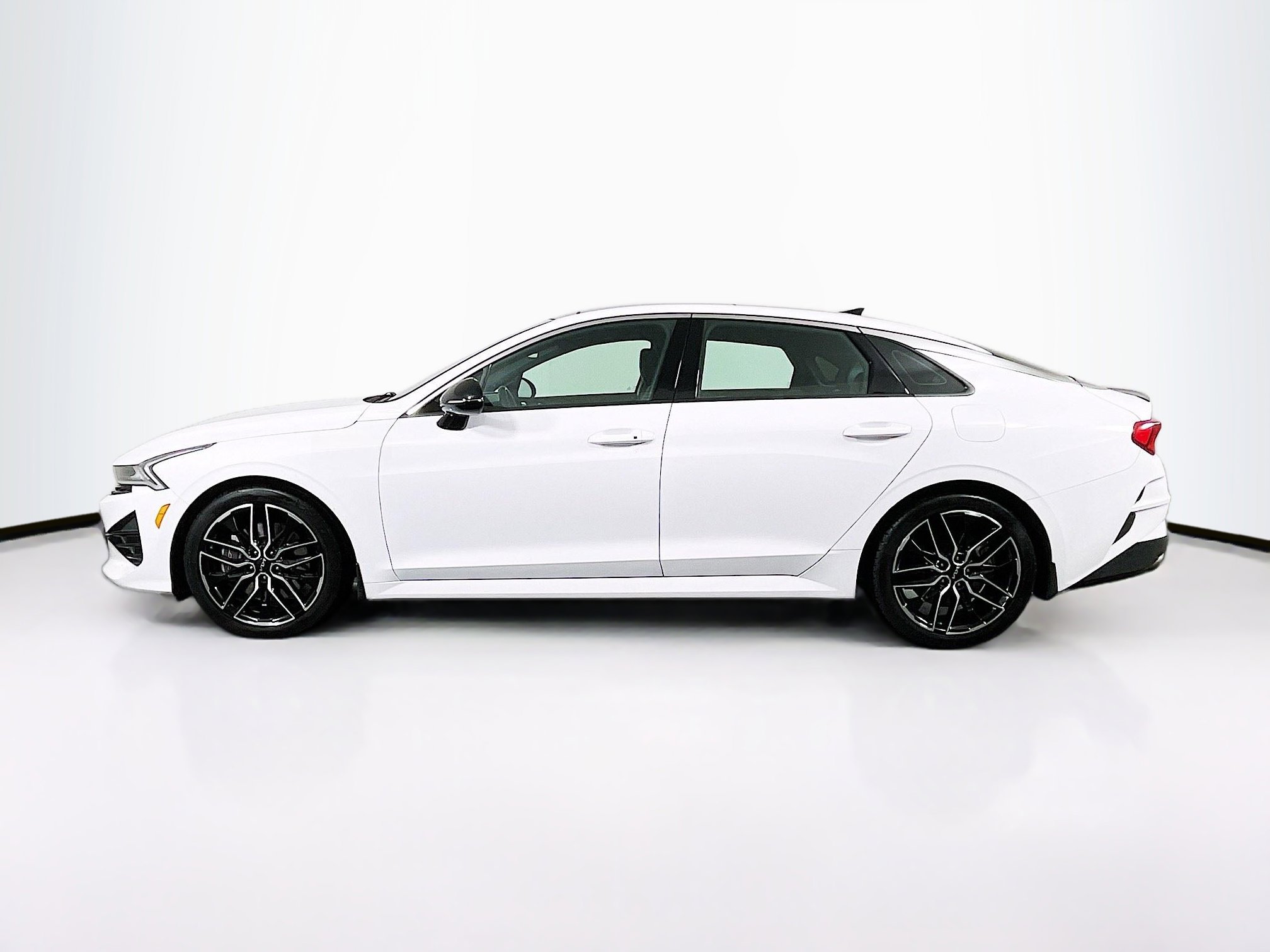 Used 2023 Kia K5 GT image 4