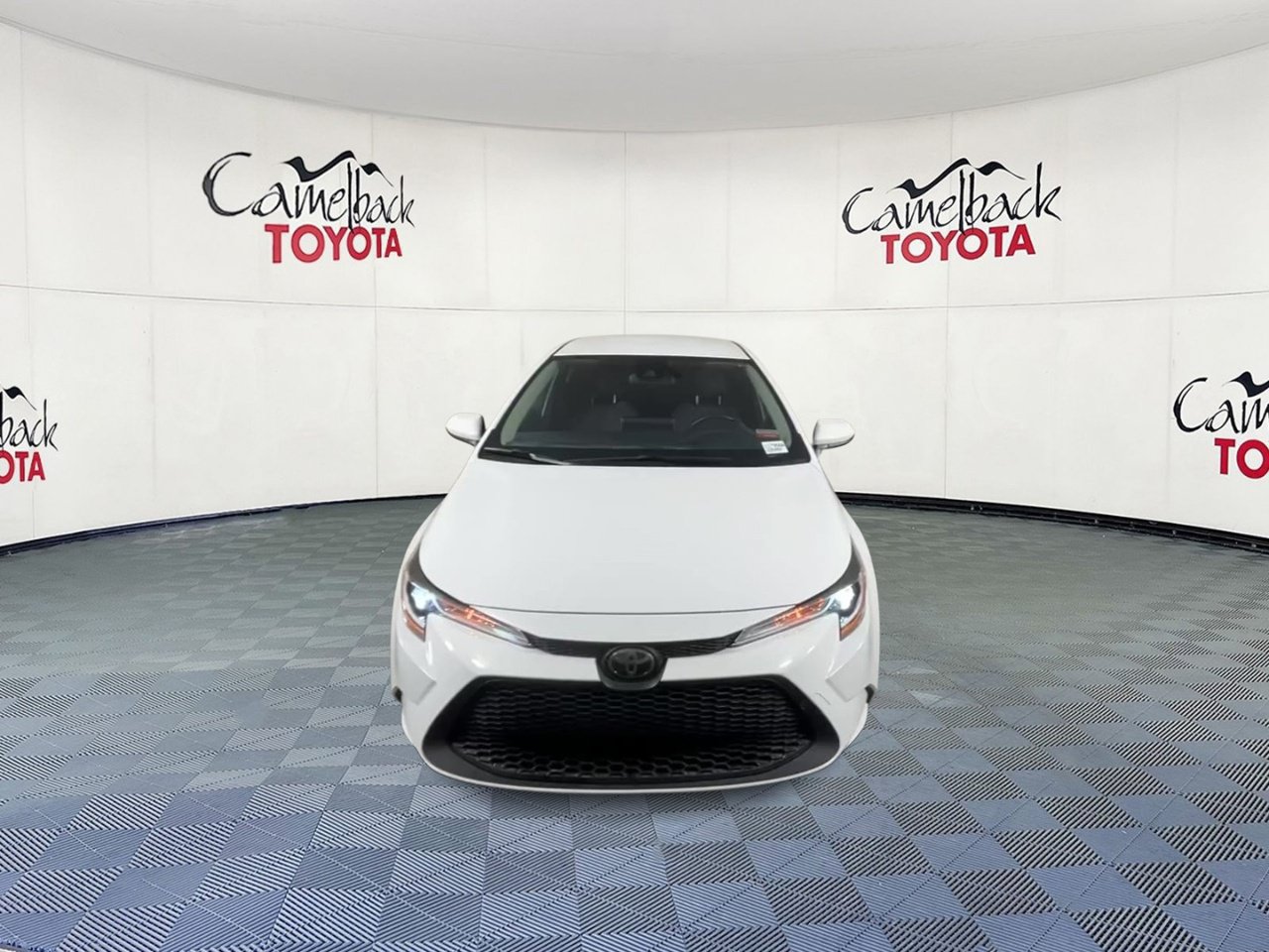 Used 2021 Toyota Corolla LE w/ Carpet Mat Package (TMS) FWD image 5