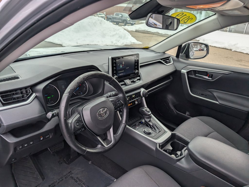 Used 2019 Toyota RAV4 XLE w/ Convenience Package image 18