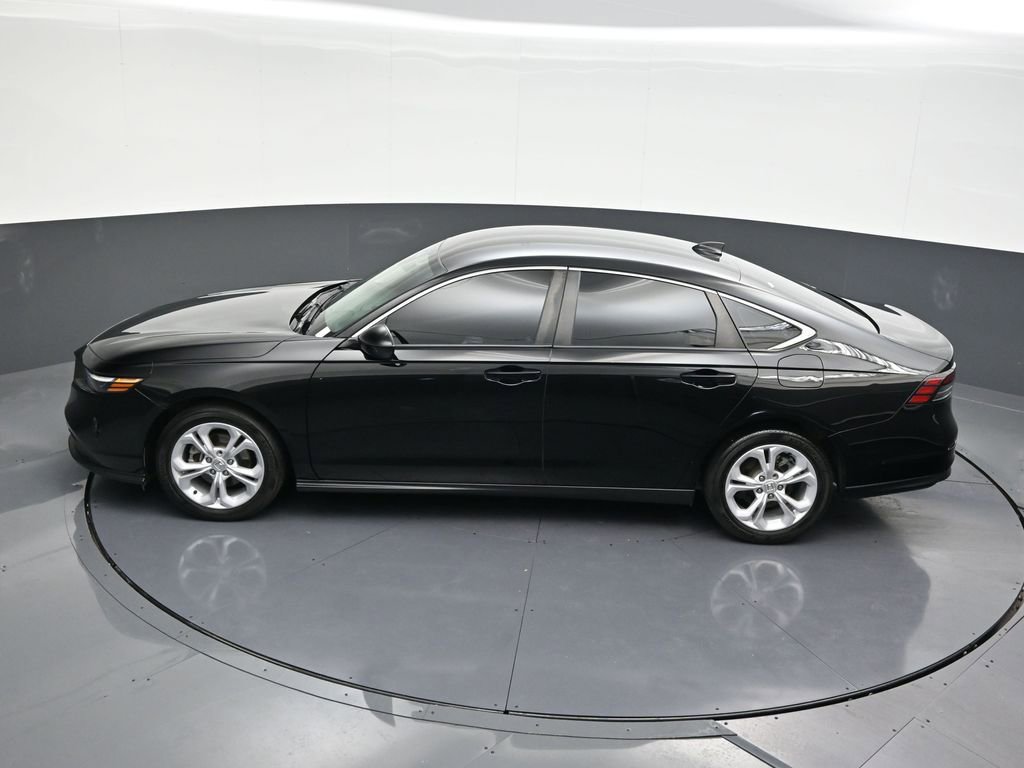Used 2023 Honda Accord LX image 15