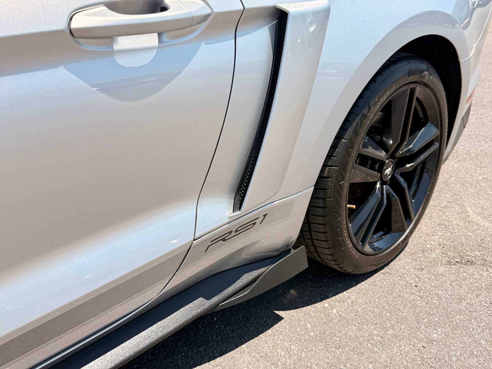 Used 2015 Ford Mustang Premium w/ Ecoboost Performance Package RWD image 16