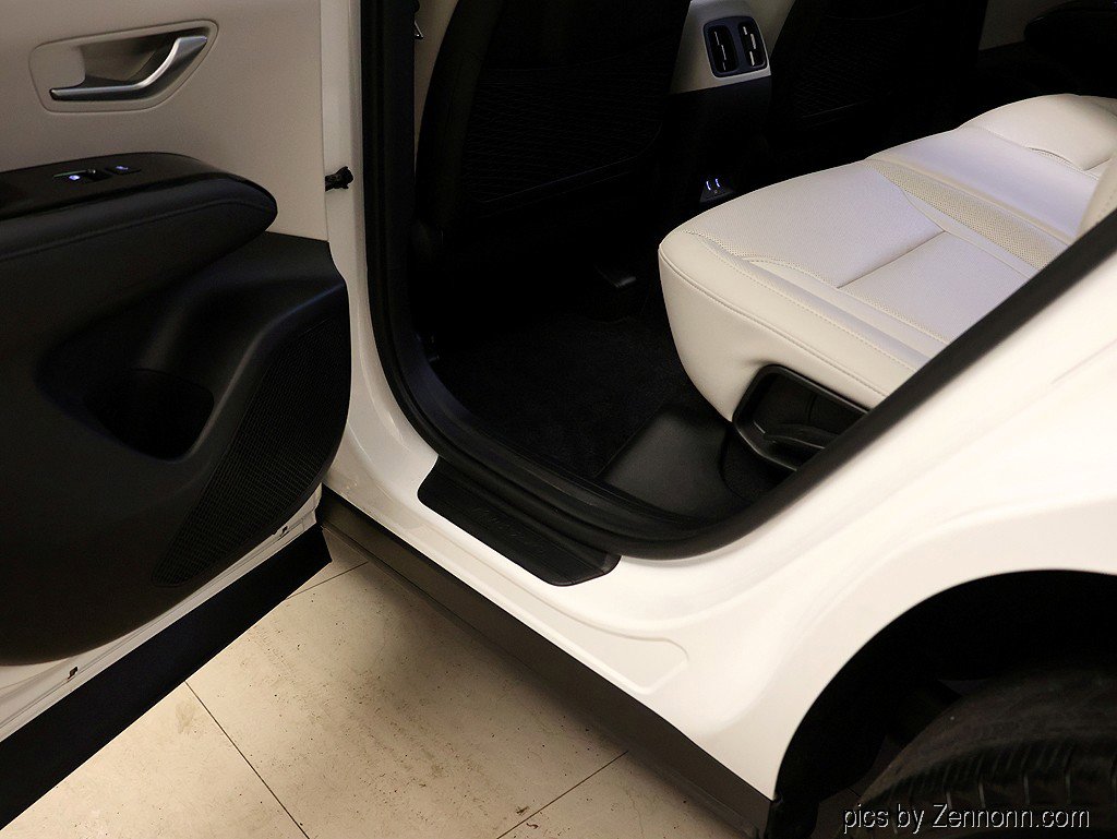 Used 2023 Hyundai Tucson Limited AWD/4WD image 29