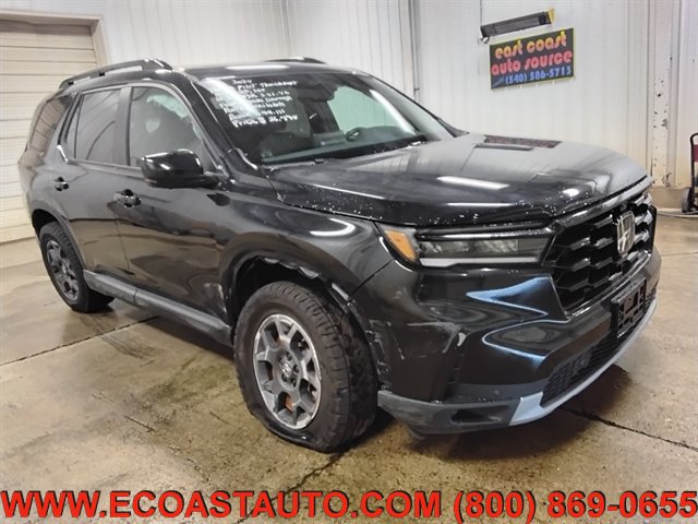 Used 2025 Honda Pilot TrailSport image 1