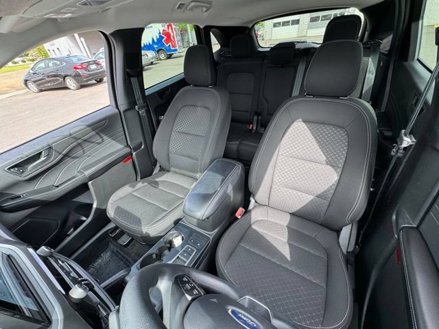 Used 2025 Ford Escape Active AWD/4WD image 21