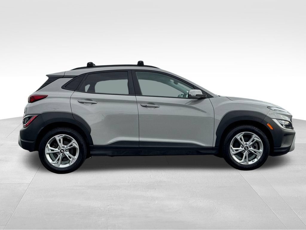 Used 2023 Hyundai Kona SEL AWD/4WD image 8