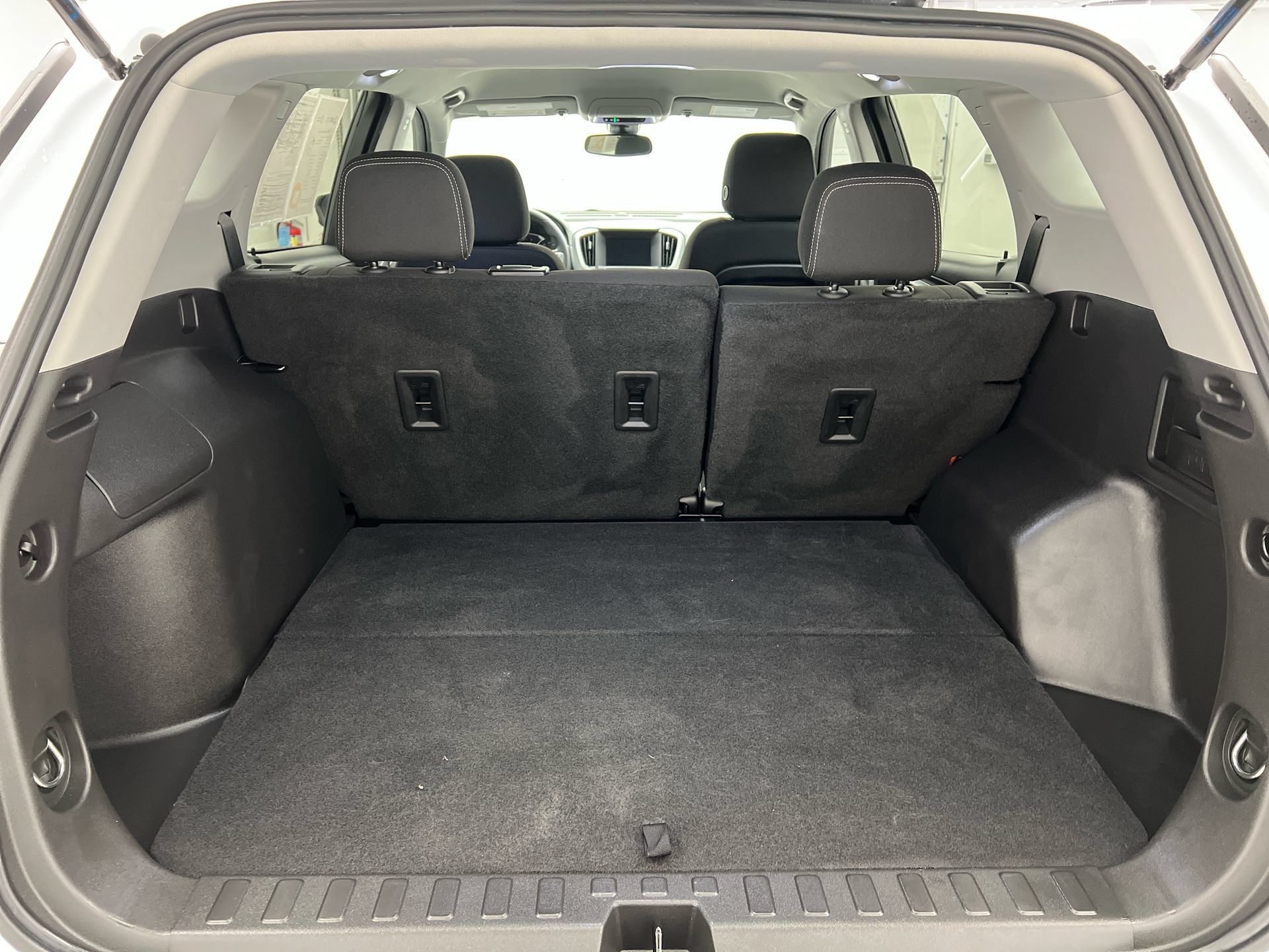 Used 2022 GMC Terrain SLE FWD image 19