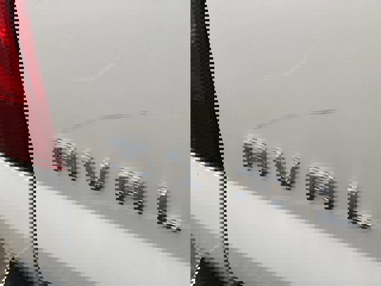 Used 2012 Chevrolet Avalanche LTZ image 39