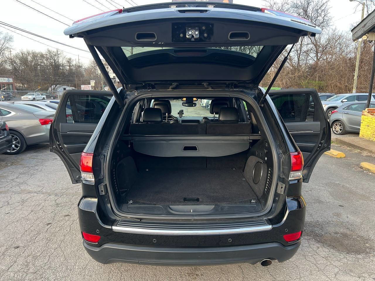 Used 2020 Jeep Grand Cherokee Limited w/ Luxury Group II image 14