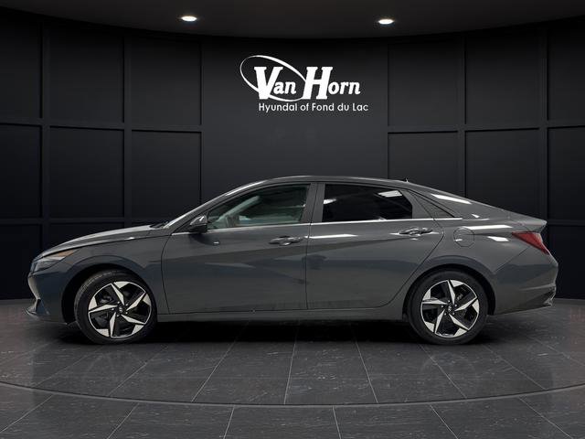 Used 2023 Hyundai Elantra Limited FWD image 13
