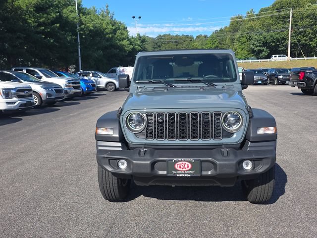 Used 2026 Jeep Wrangler Unlimited Sport AWD/4WD image 2