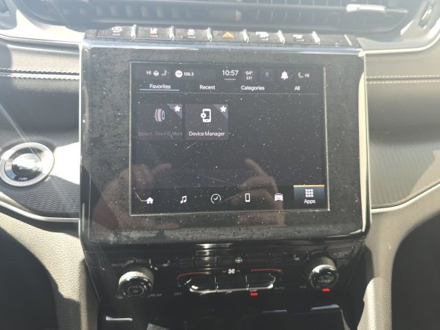 Used 2024 Jeep Grand Cherokee L Laredo image 18