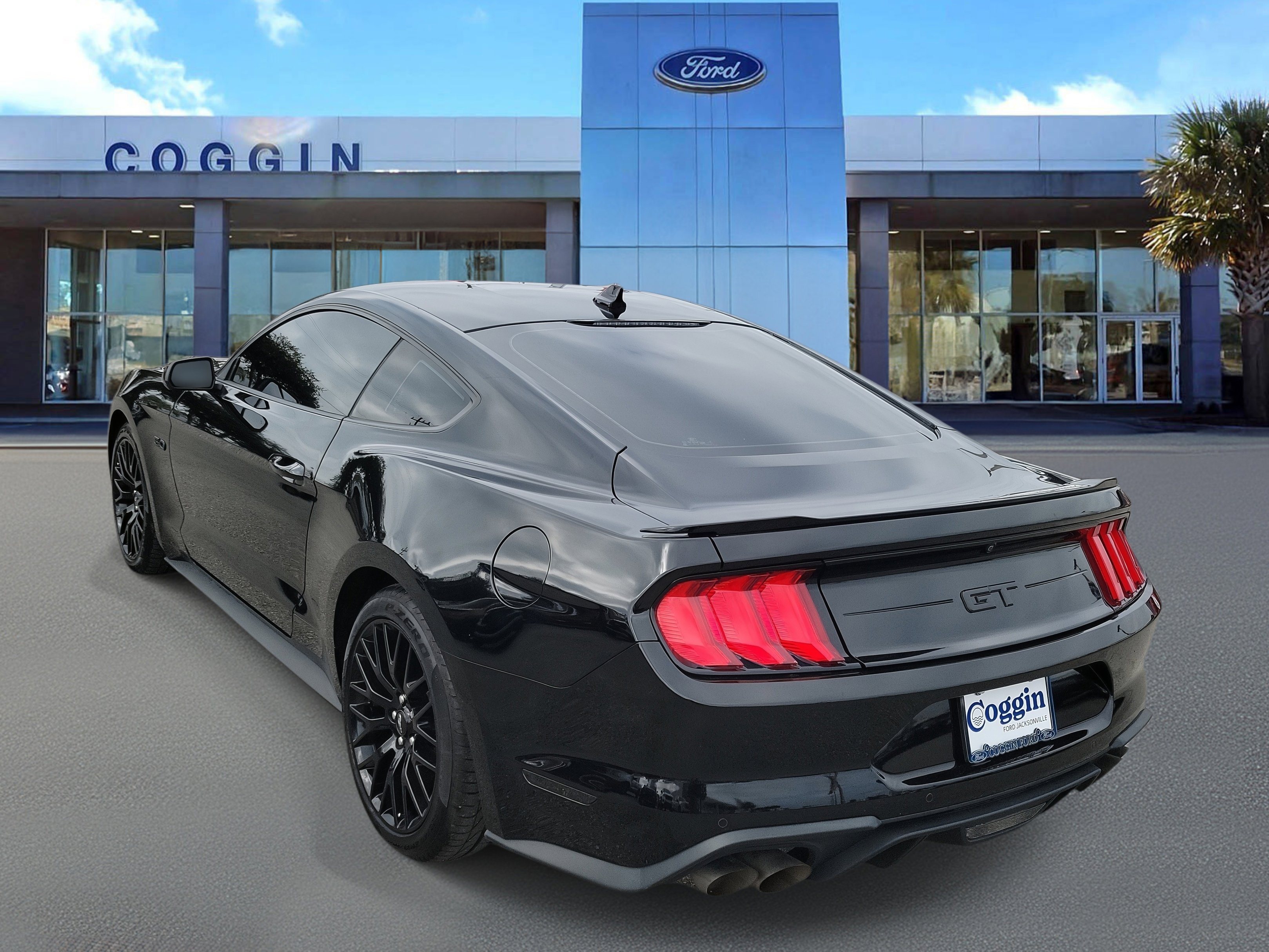 Used 2021 Ford Mustang GT Premium w/ Ford Safe & Smart Package image 2