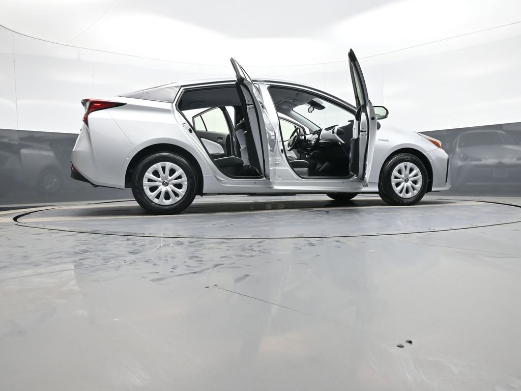 Certified 2022 Toyota Prius LE image 46