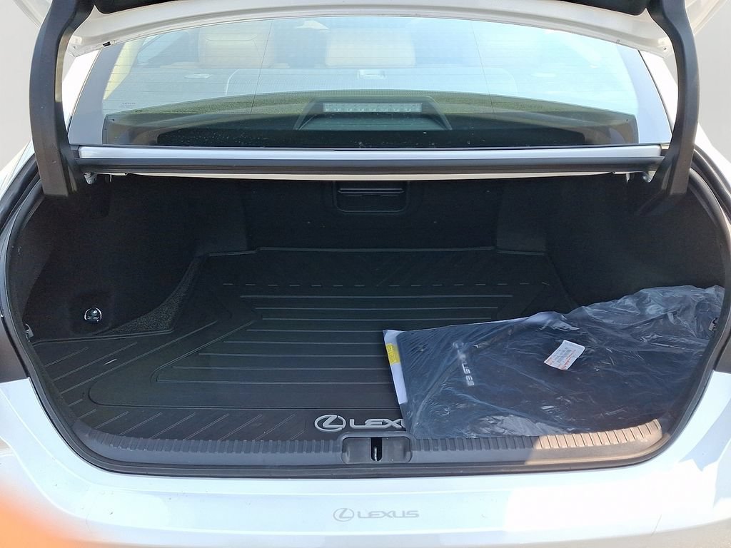 Used 2024 Lexus ES 350 w/ Premium Package FWD image 28