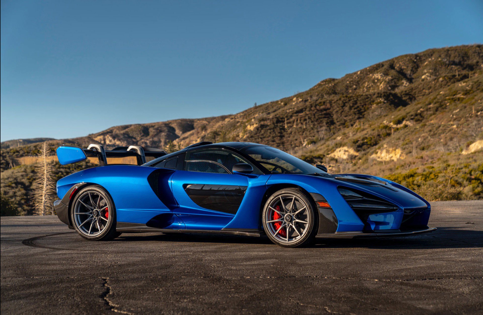 Used 2019 McLaren Senna Coupe ULTRA RARE Only 1685 Mil image 73