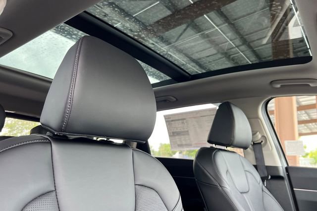 New 2026 Kia Sorento S w/ S Panoramic Sunroof Package image 21