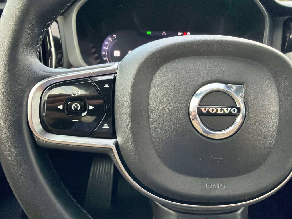 Used 2024 Volvo XC60 B5 Plus w/ Protection Package Premier AWD/4WD image 28