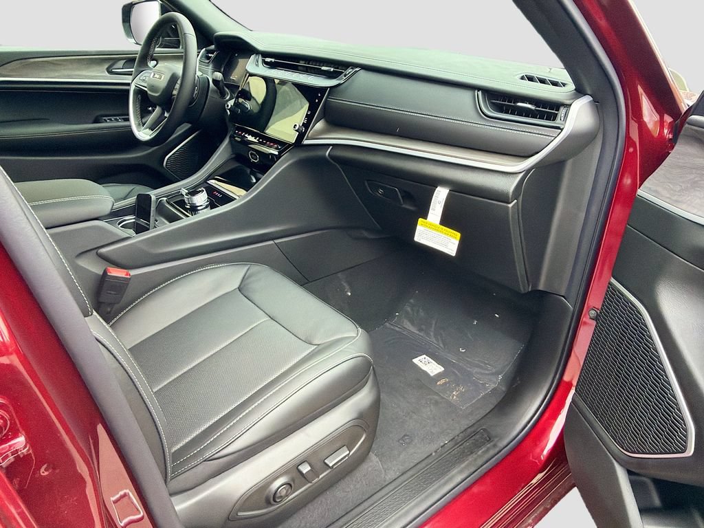 New 2026 Jeep Grand Cherokee L Limited AWD/4WD image 14