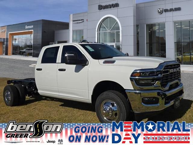 New 2026 RAM 3500 Tradesman w/ Chrome Appearance Group A
