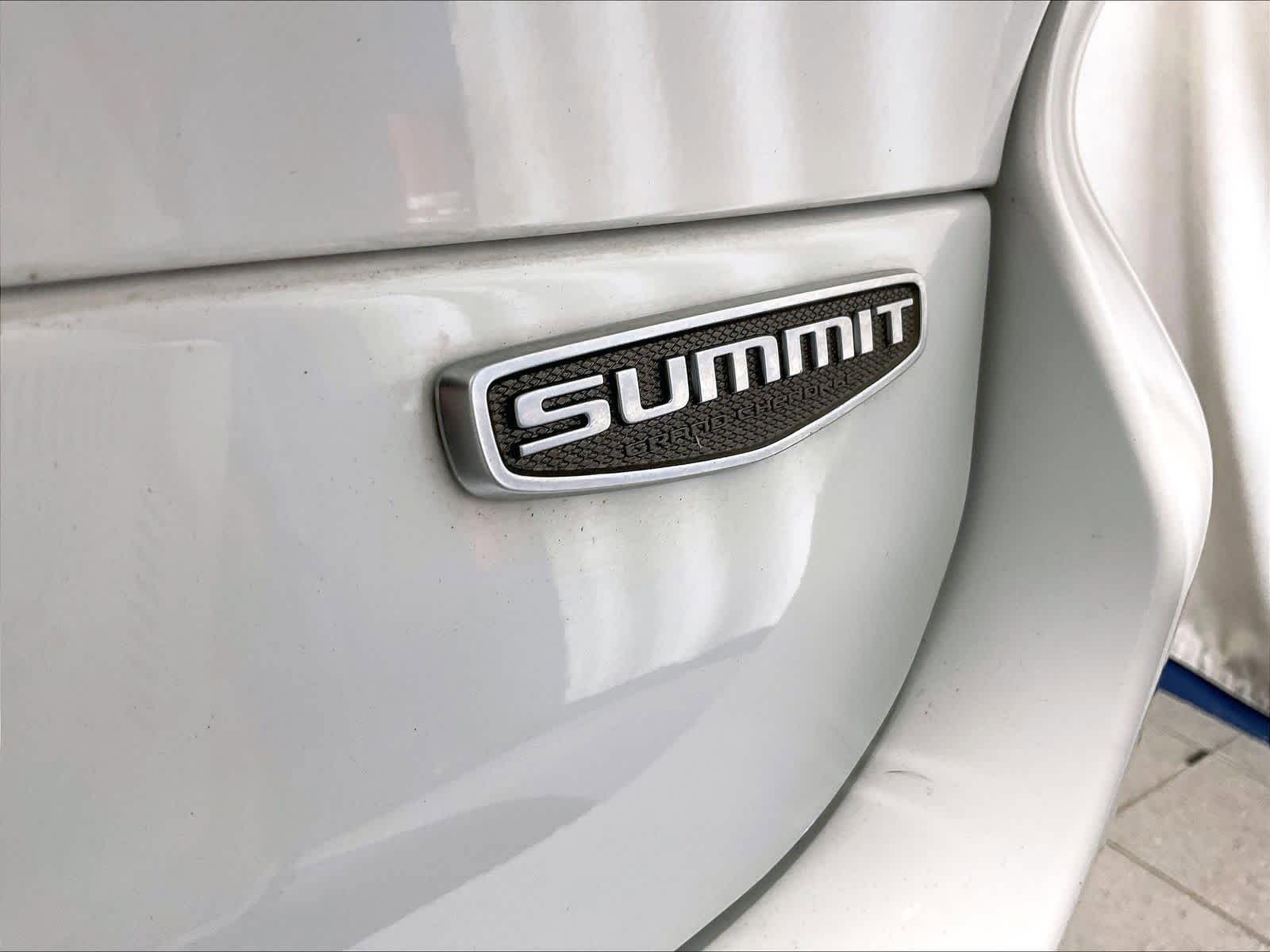 Used 2022 Jeep Grand Cherokee L Summit image 30