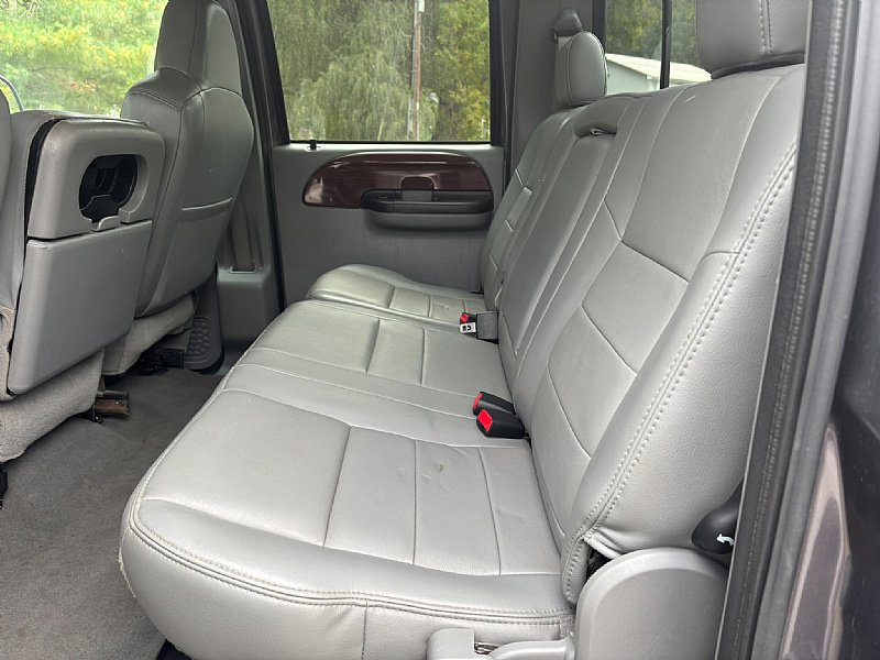 Used 2007 Ford F350 Lariat AWD/4WD image 12