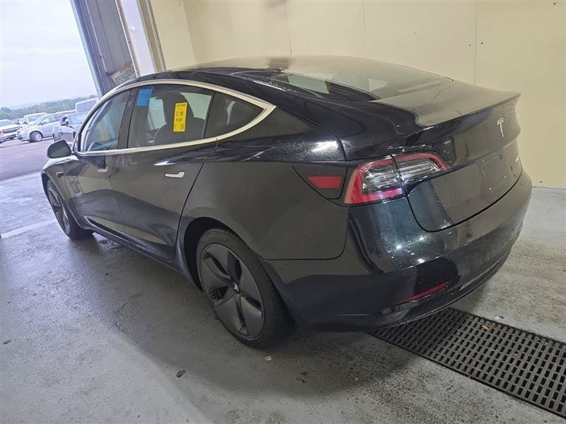 Used 2018 Tesla Model 3 Long Range AWD/4WD image 2