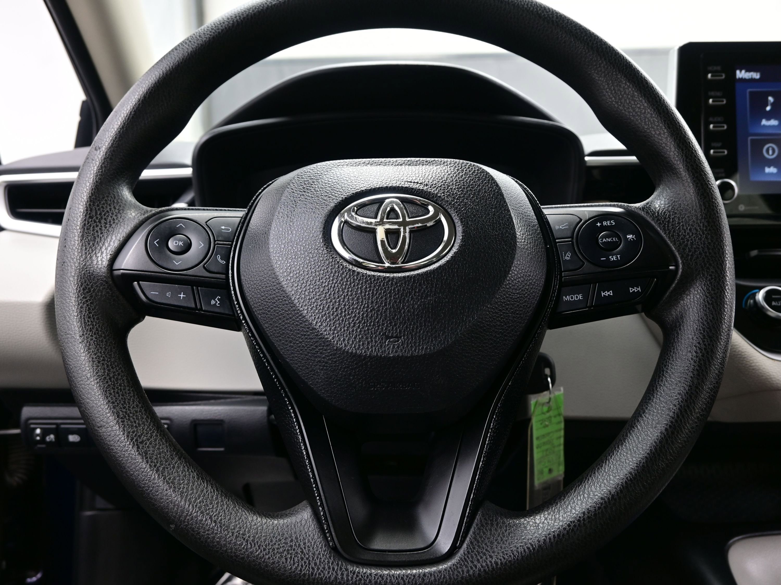 Used 2021 Toyota Corolla LE w/ Carpet Mat Package (TMS) image 21