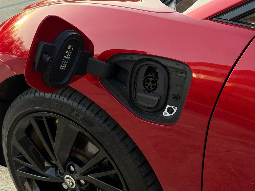 Used 2024 Jaguar I-PACE R-Dynamic HSE image 16