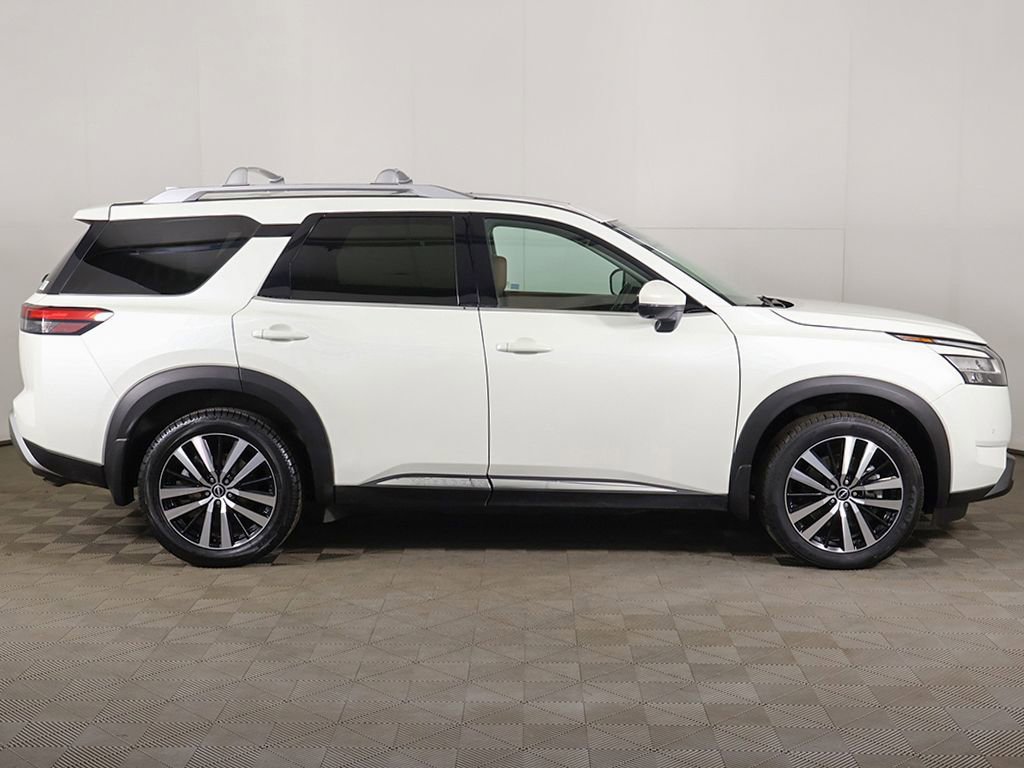 Used 2023 Nissan Pathfinder Platinum AWD/4WD image 22