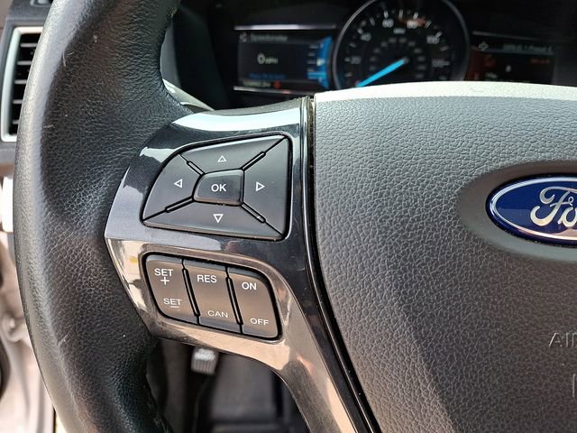 Used 2017 Ford Explorer XLT w/ Equipment Group 202A image 21