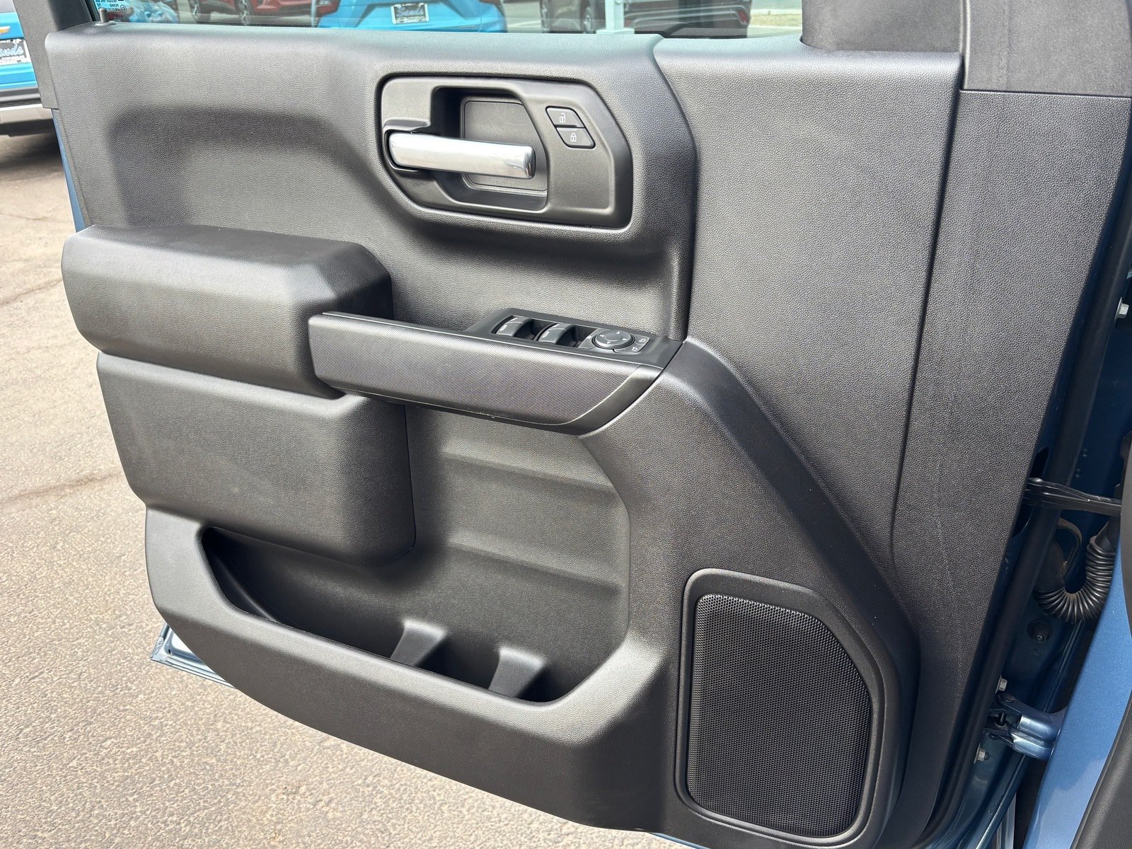 Used 2024 Chevrolet Silverado 1500 Custom w/ Turbomax Blackout Package AWD/4WD image 11