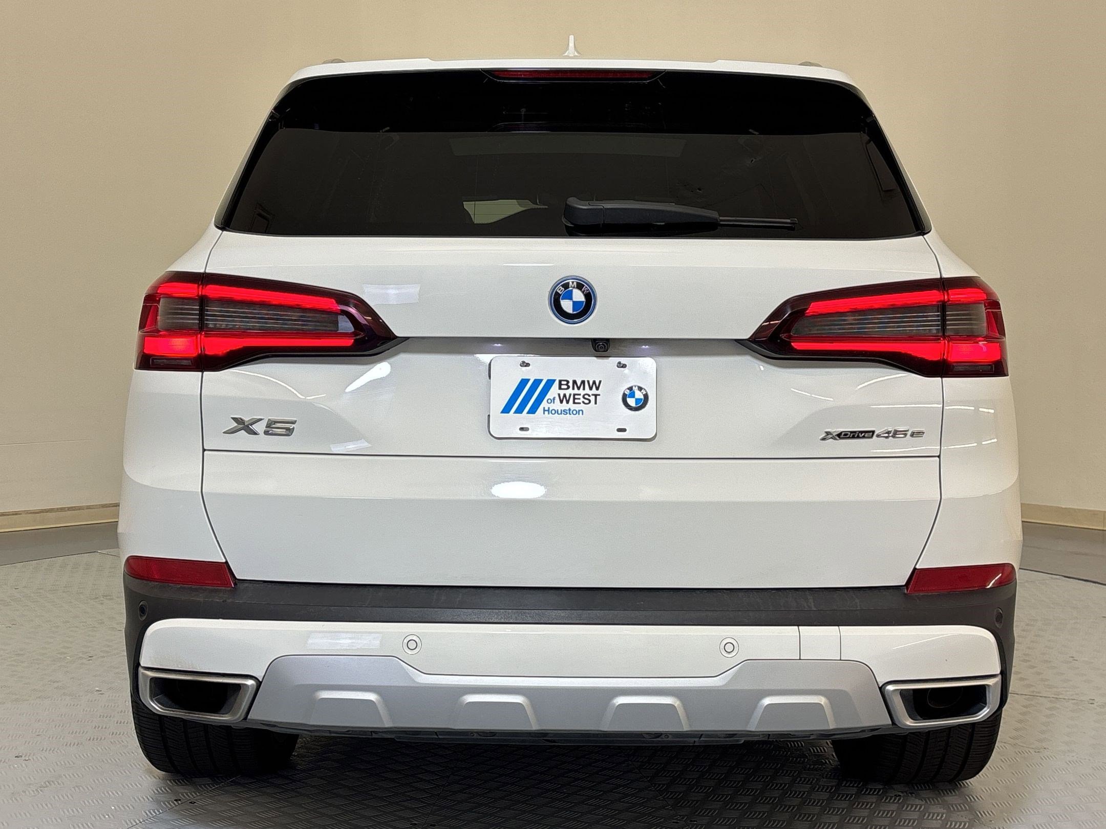 Used 2022 BMW X5 xDrive45e w/ Luxury Seating Package image 10