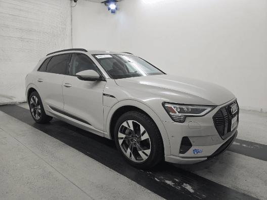 Used 2021 Audi e-tron Premium w/ Convenience Plus Package AWD/4WD image 3