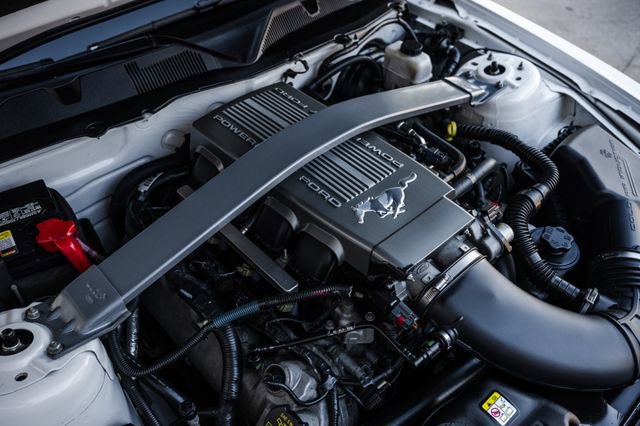 Used 2010 Ford Mustang GT Premium image 74