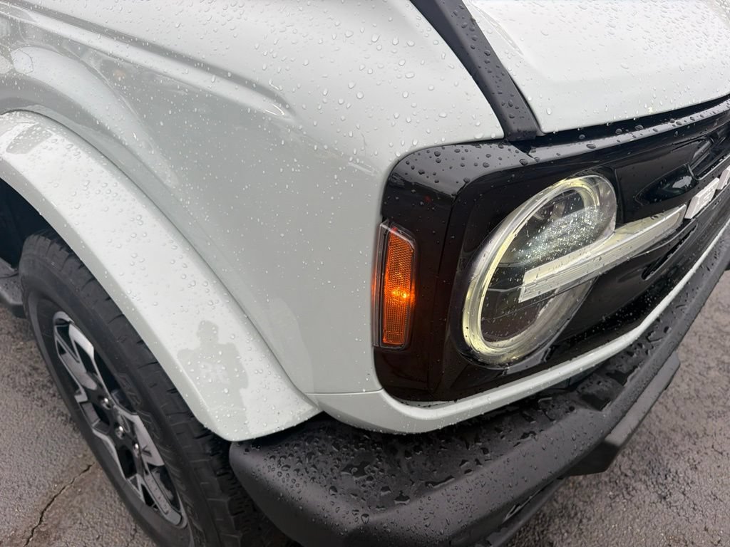 Used 2023 Ford Bronco Outer Banks AWD/4WD image 9