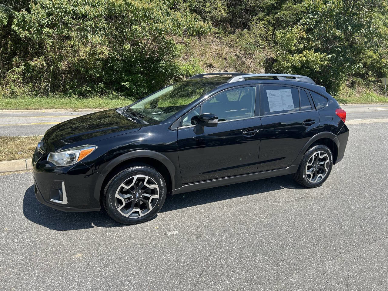 Used 2016 Subaru Crosstrek 2.0i Limited image 3