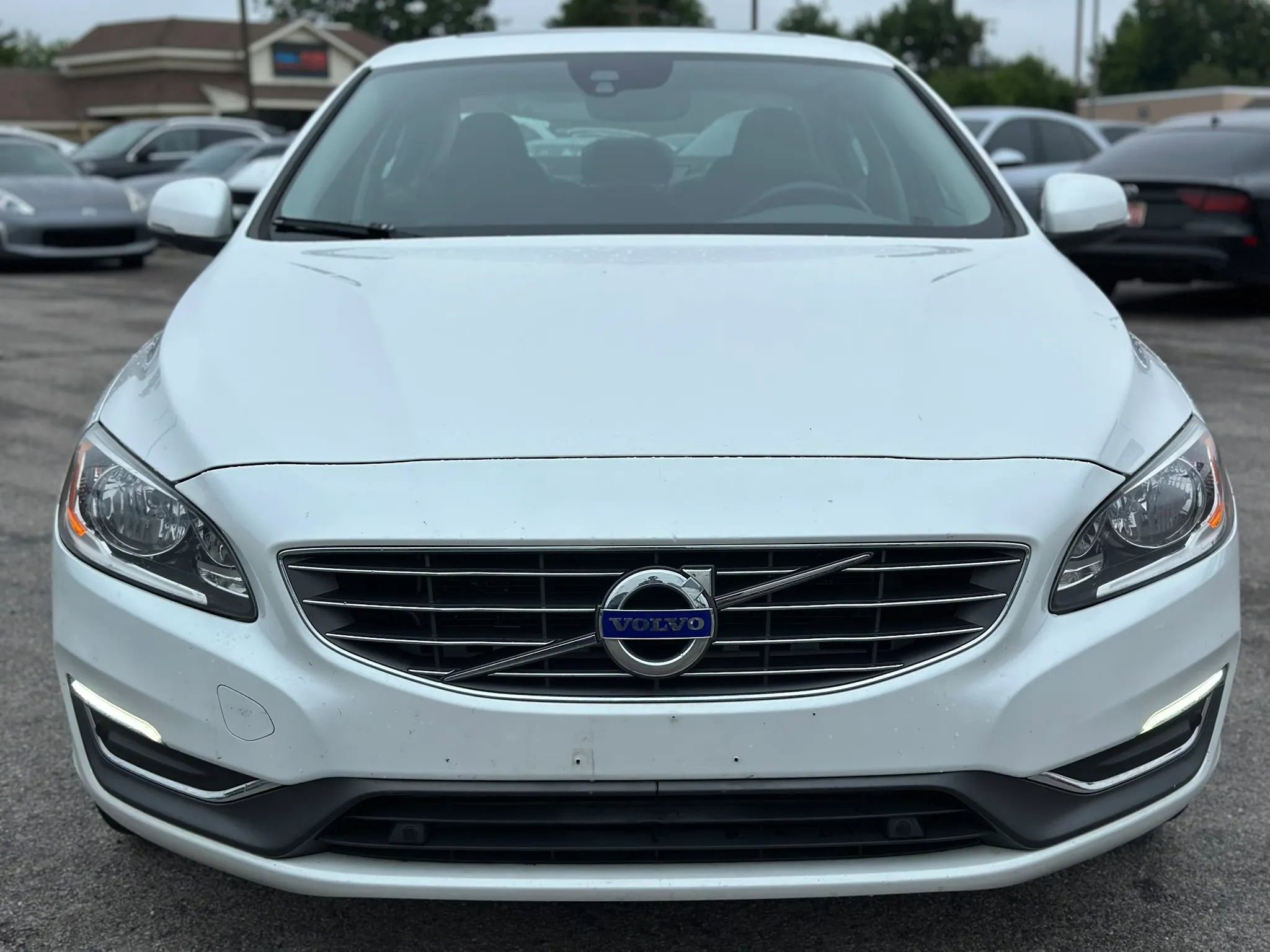 Used 2017 Volvo S60 T5 Inscription FWD image 3