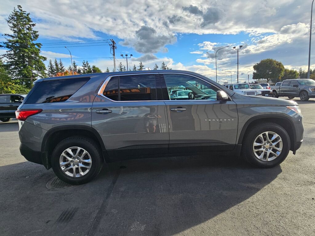 Used 2018 Chevrolet Traverse LS image 4