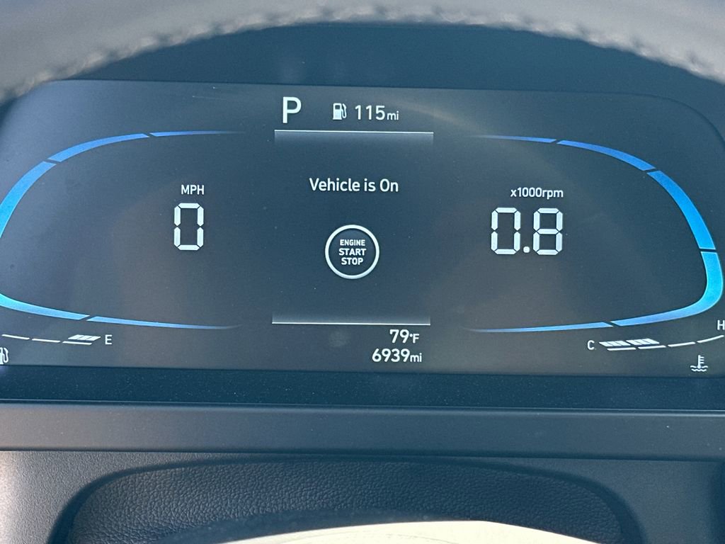 Used 2025 Hyundai Elantra Sport image 27