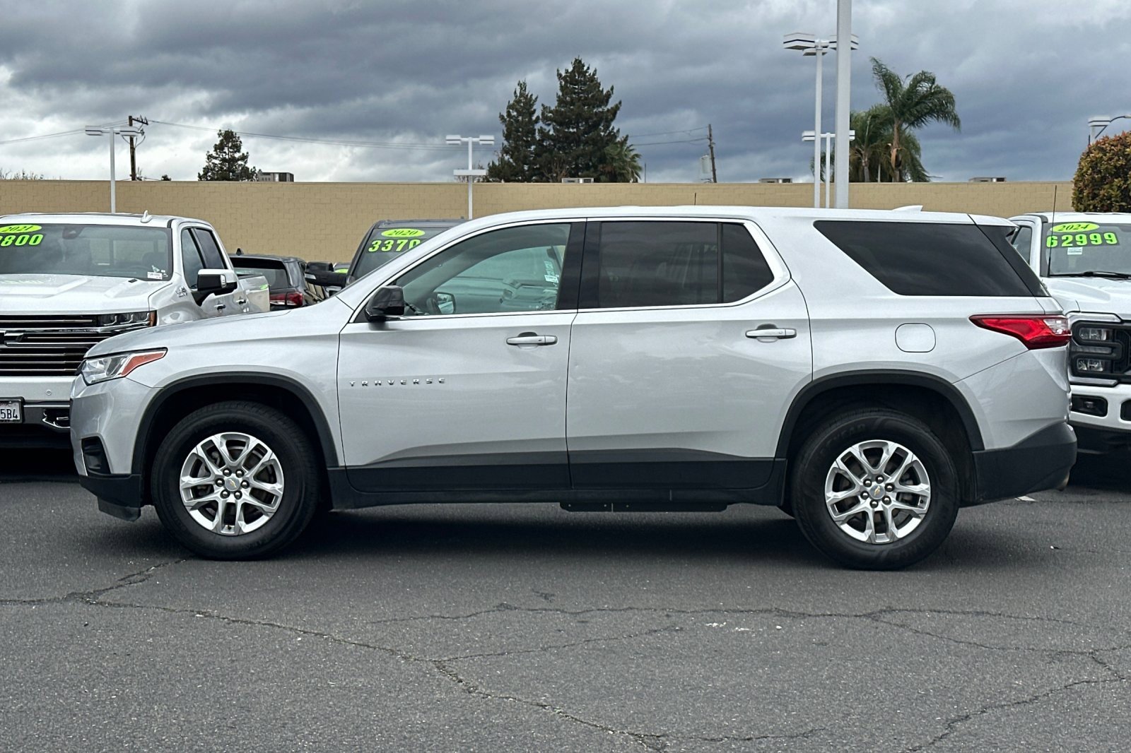 Used 2020 Chevrolet Traverse LS image 8