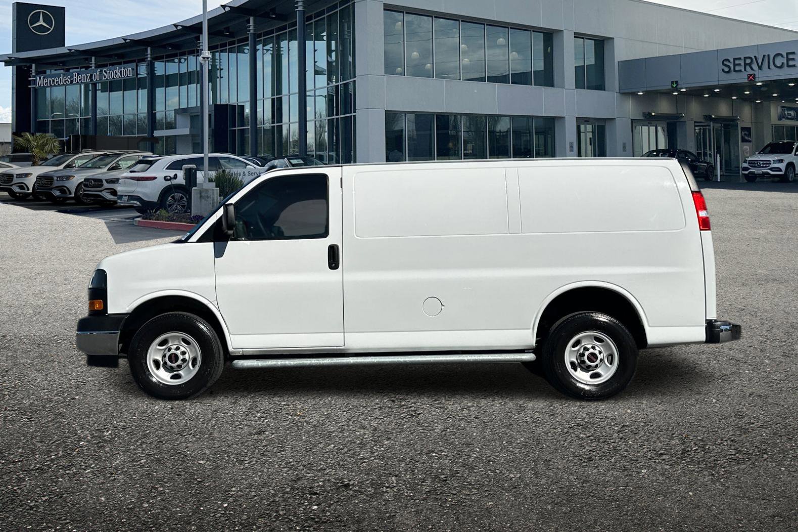 Used 2024 GMC Savana 2500 w/ Driver Convenience Package RWD image 7
