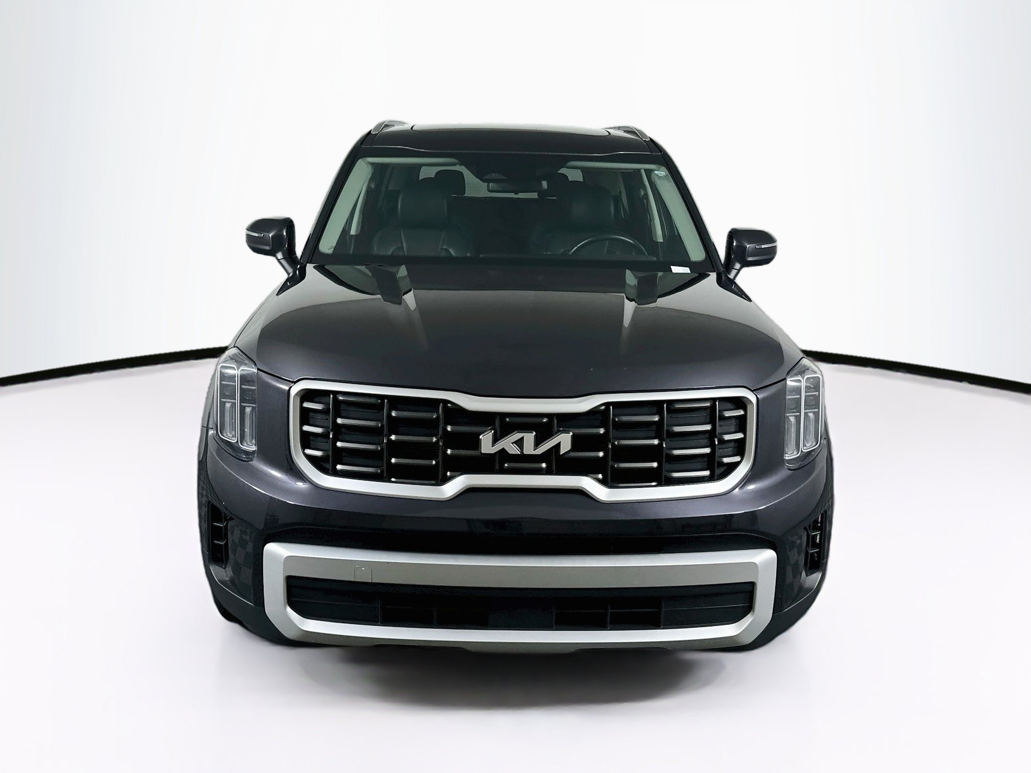 Used 2025 Kia Telluride S FWD image 2