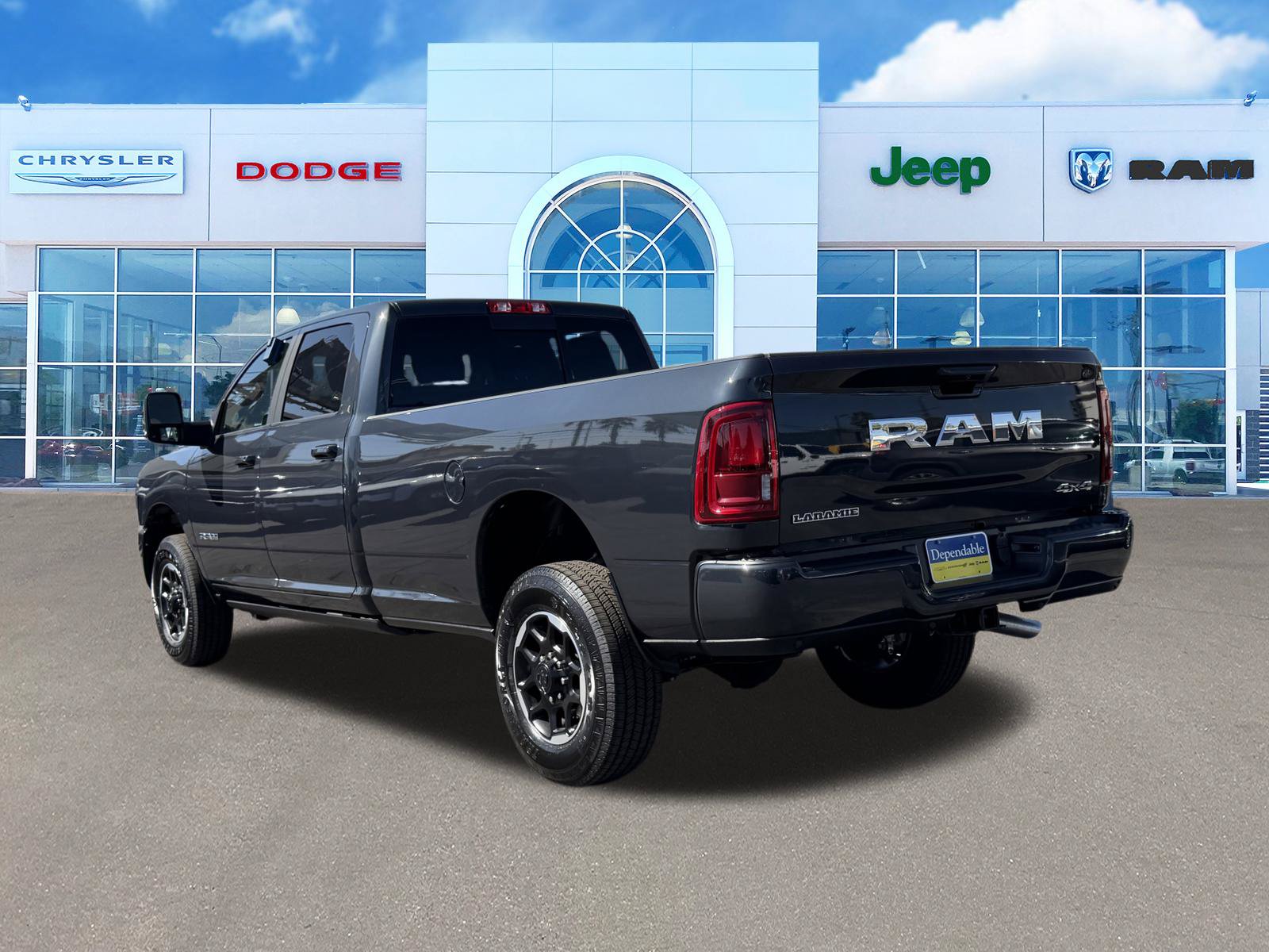 New 2026 RAM 2500 Laramie AWD/4WD image 7