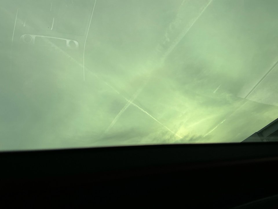 Used 2025 Audi Q8 Premium image 16