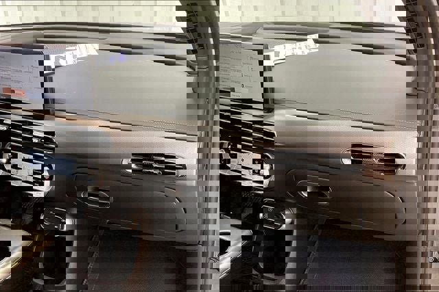 Used 2024 Genesis GV60 Advanced image 18