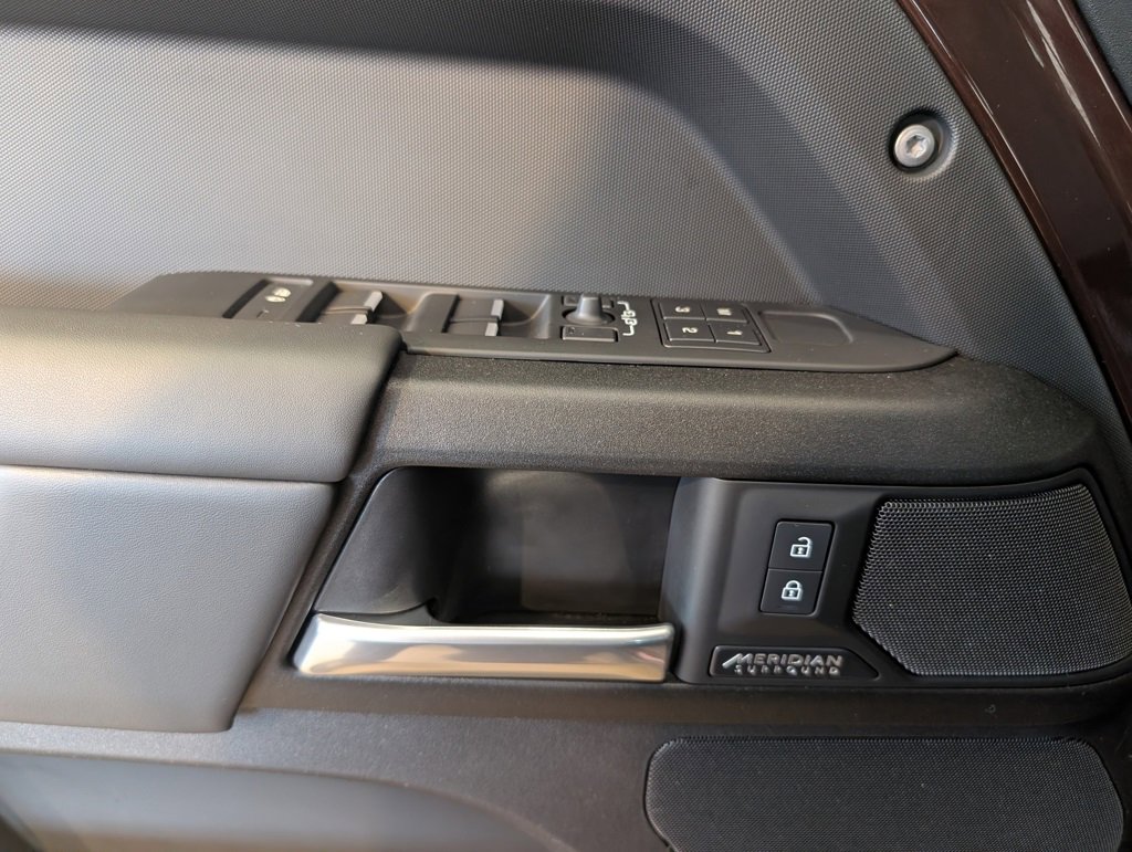 Used 2025 Land Rover Defender 110 Sedona Red Edition image 9