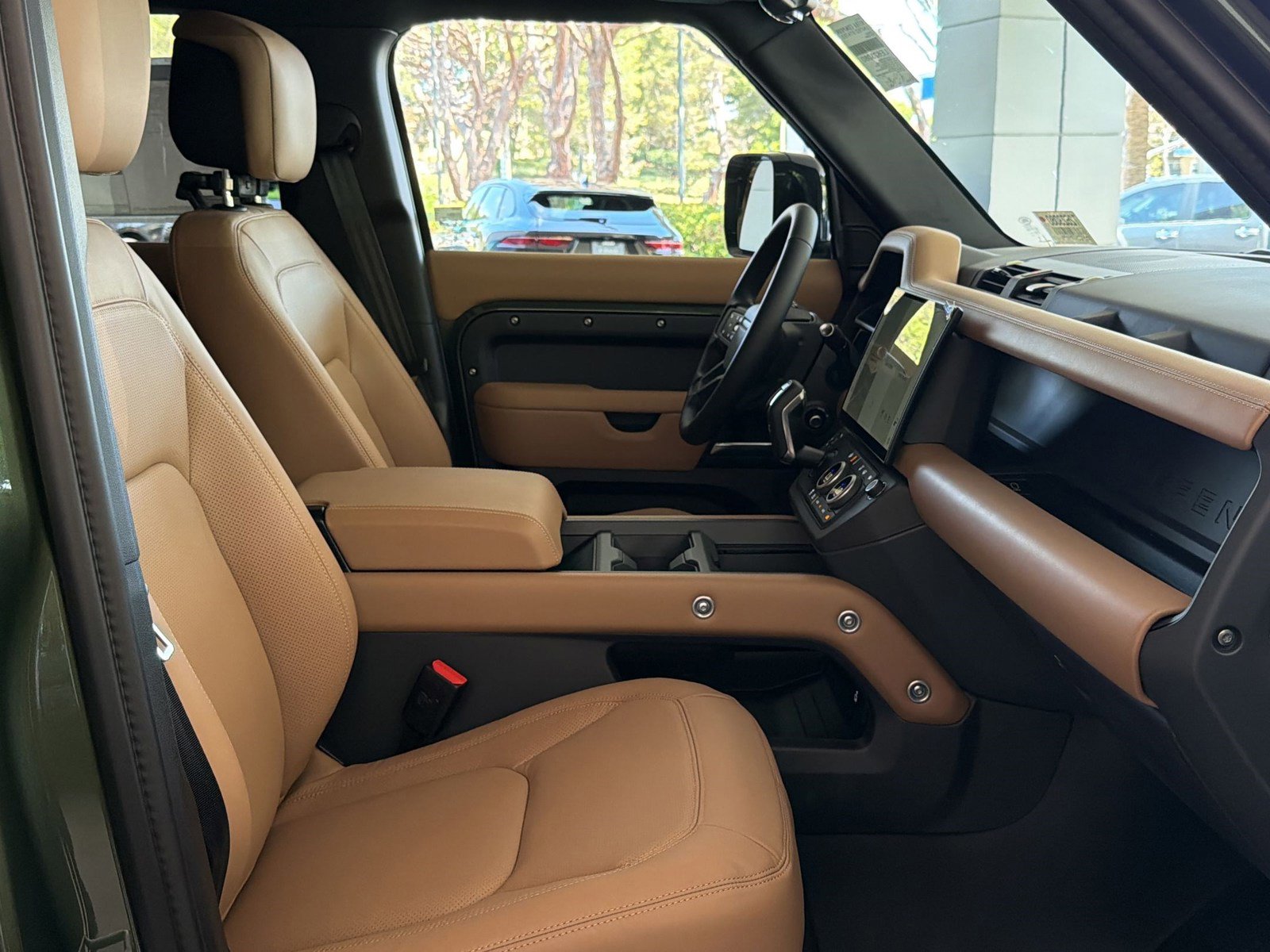 New 2026 Land Rover Defender 130 S AWD/4WD image 31