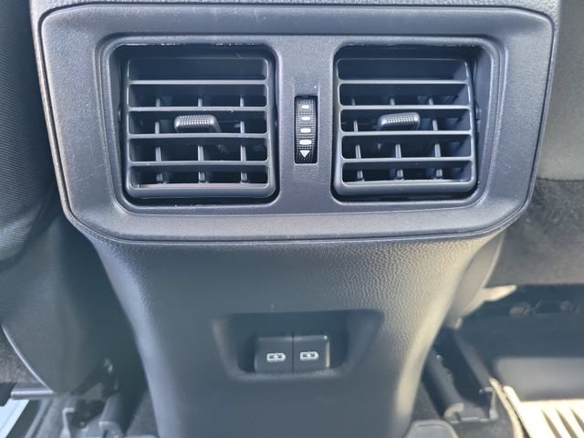 Used 2025 Toyota RAV4 XLE w/ Convenience Package FWD image 16