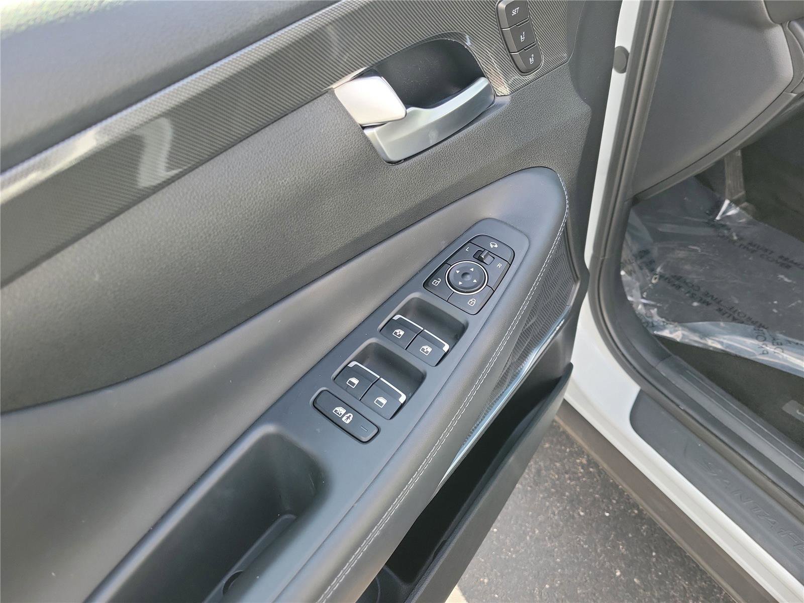 Used 2022 Hyundai Santa Fe Limited image 20